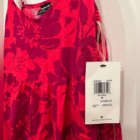 Hurley pink magenta floral flowy mini dress, NWT Medium, beach adjustable straps - Picture 4 of 6